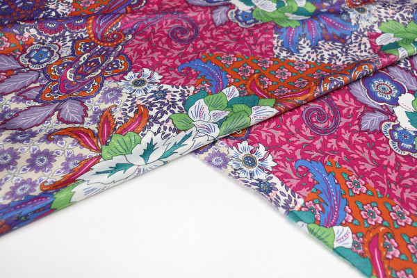 Polyester MT-0710858